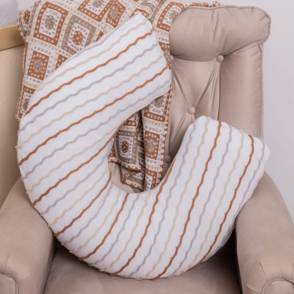 Almofada Amamentação em Tricot Listras Alto Relevo Flick