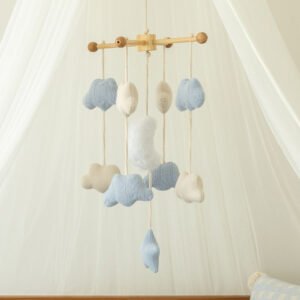 Móbile Luas e Estrelas em Tricot Bento