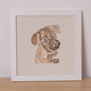 Quadro Bordado Cachorro Bege Flick