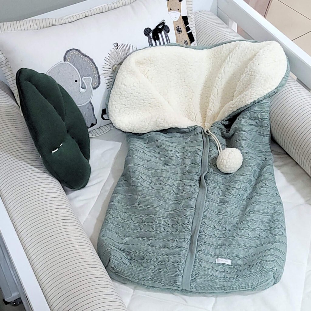 Porta Bebê em Tricot Trança