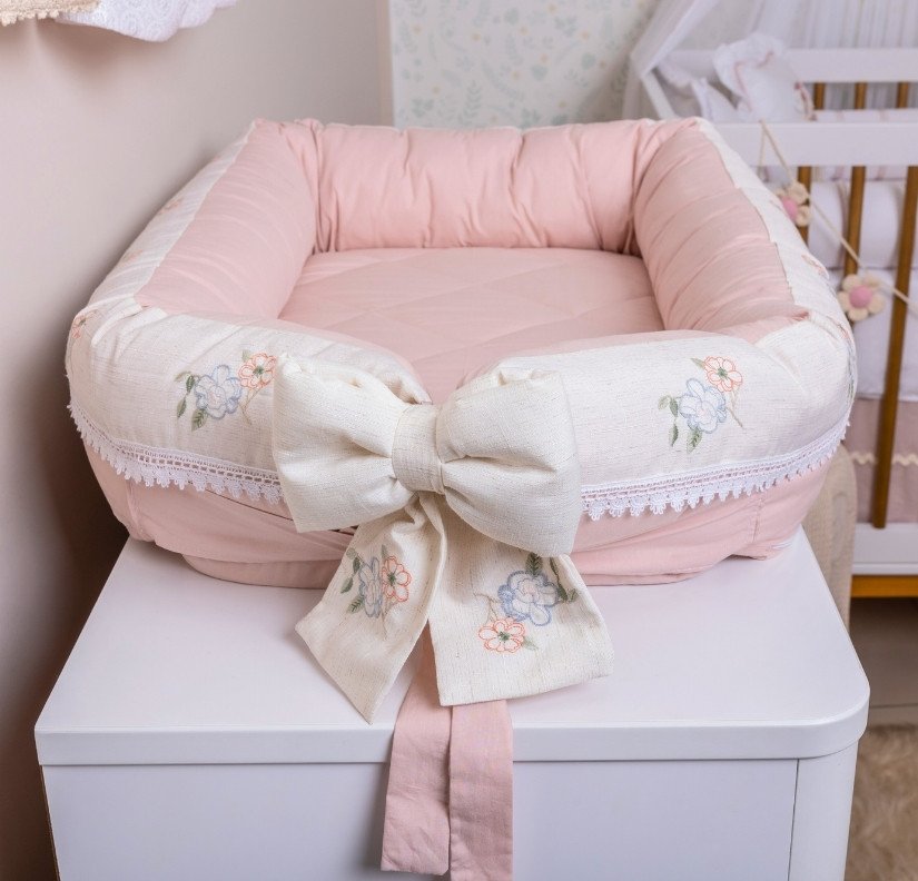 Ninho redutor rosa e branco