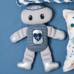 Almofada Formato Robô em Tricot