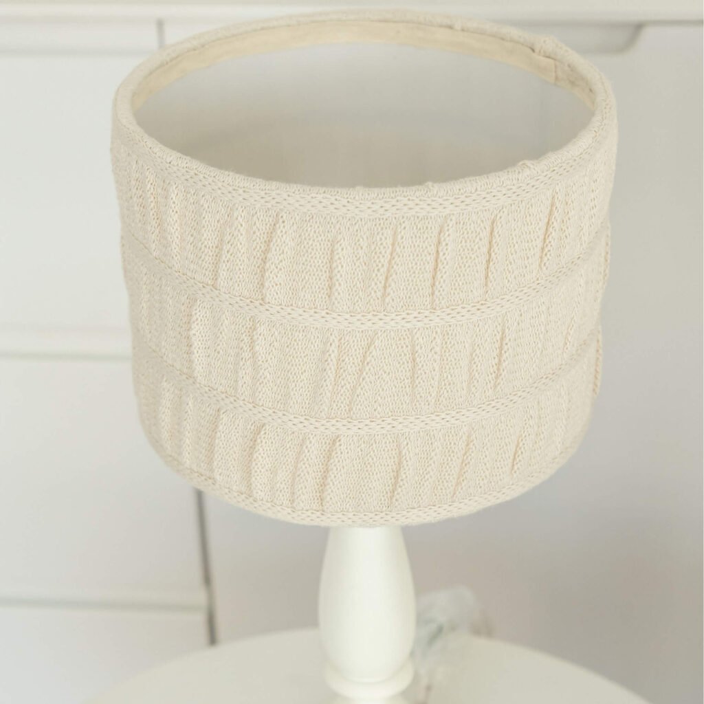 Abajur com Cúpula em Tricot Drapeado Bela