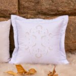 Almofada Bordada Richelieu com Borda Noah