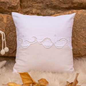 Almofada em Oxford com Detalhe Richelieu Noah