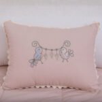 Almofada Bordada Pássaros com Sianinha Meninice