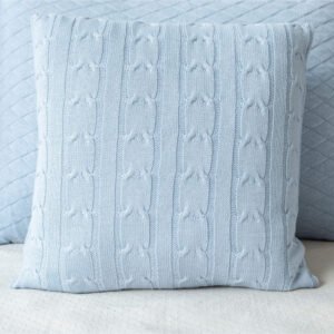 Almofada em Tricot Trança Azul Salina Bento