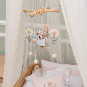 Móbile Decorativo Ursa em Amigurumi Mel