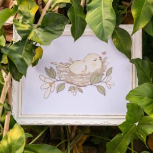 Quadro Bordado Passarinho no Ninho Noah