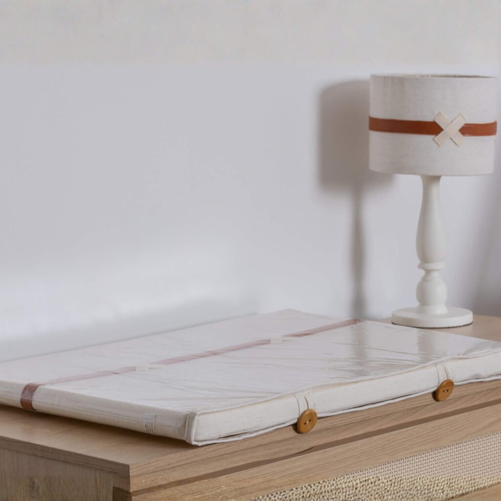 Trocador Reto em Linho com Courino Fazendinha