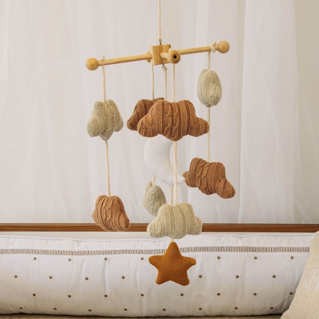 Móbile Decorativo Nuvens em Tricot Kim