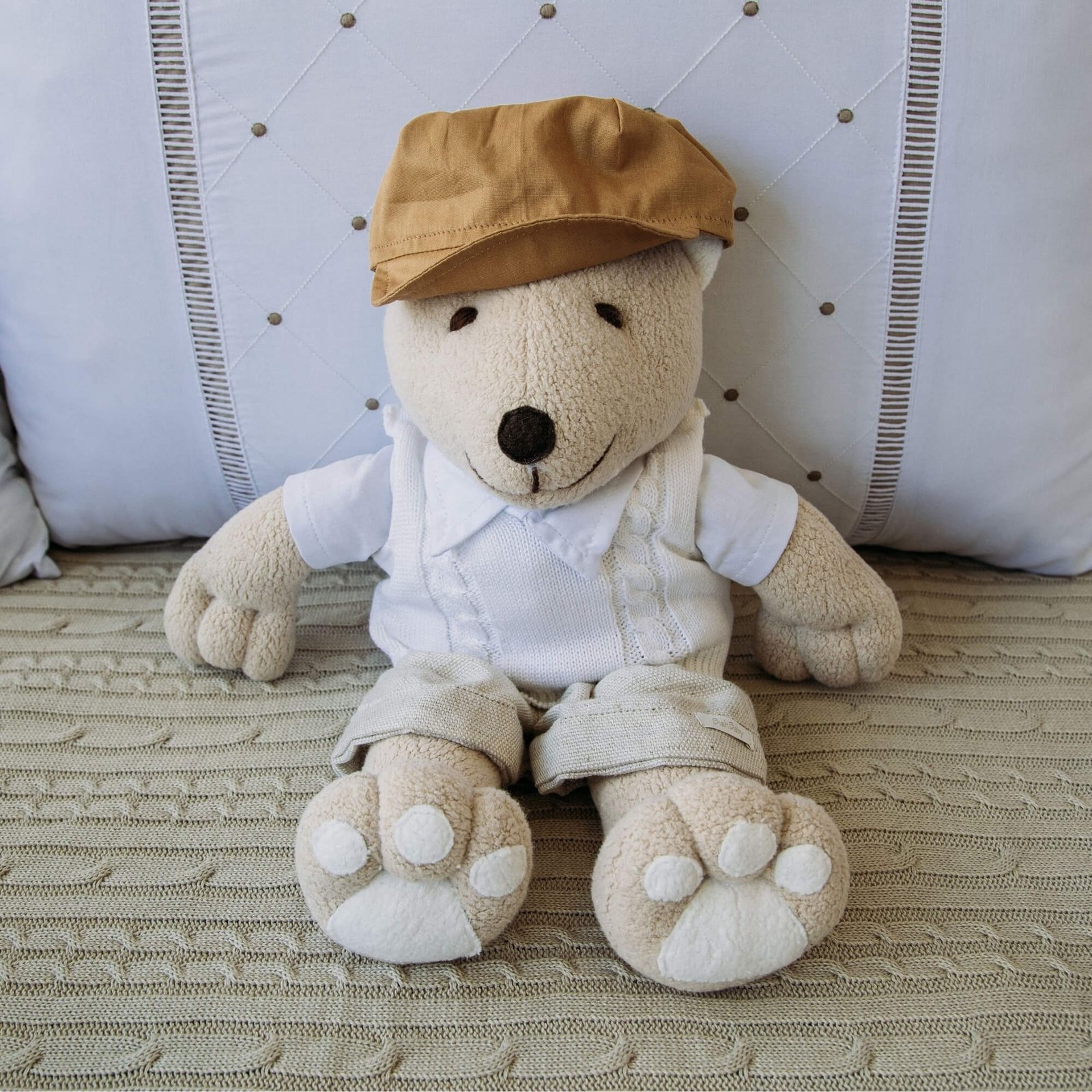 urso-com-bone-e-pulover-kim (1)