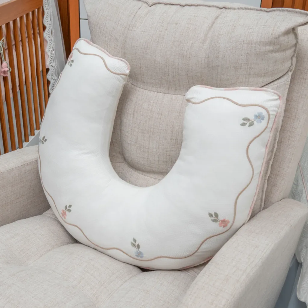 Almofada Amamentação Texturizada com Bordados Jardim de Íris